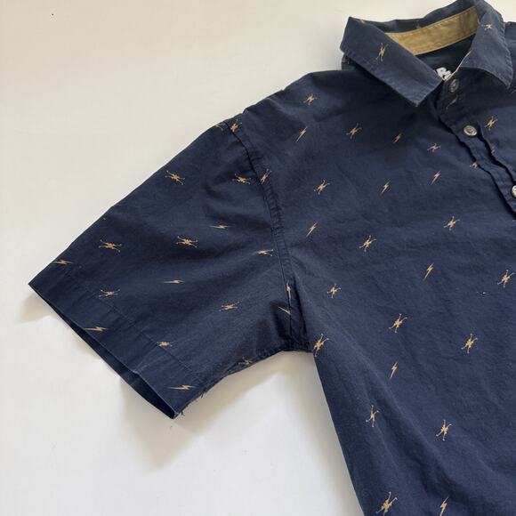 Disney Star Wars Men's Galaxy Hyperspace Light Speed Button Down Shirt Medium - Picture 4 of 8